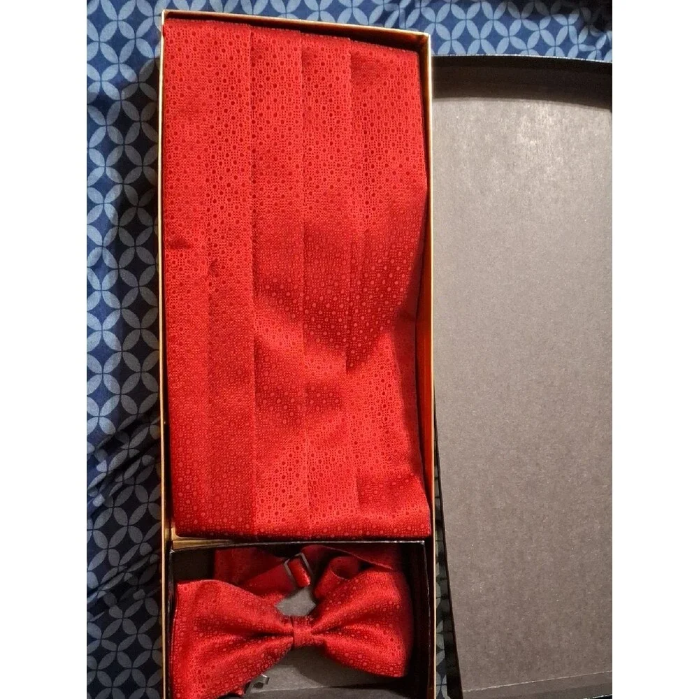 Men's Red Bow Tie and Cumberbund Set - Premium Formal Accessory, Beautiful
